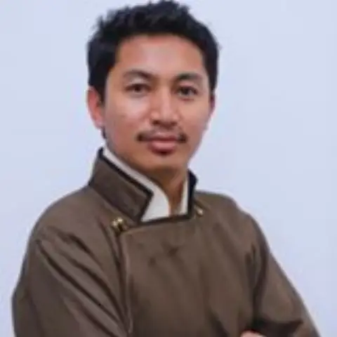 Namgyal , Shri Jamyang Tsering